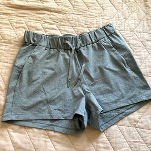 Lululemon grey drawstring shorts size 6